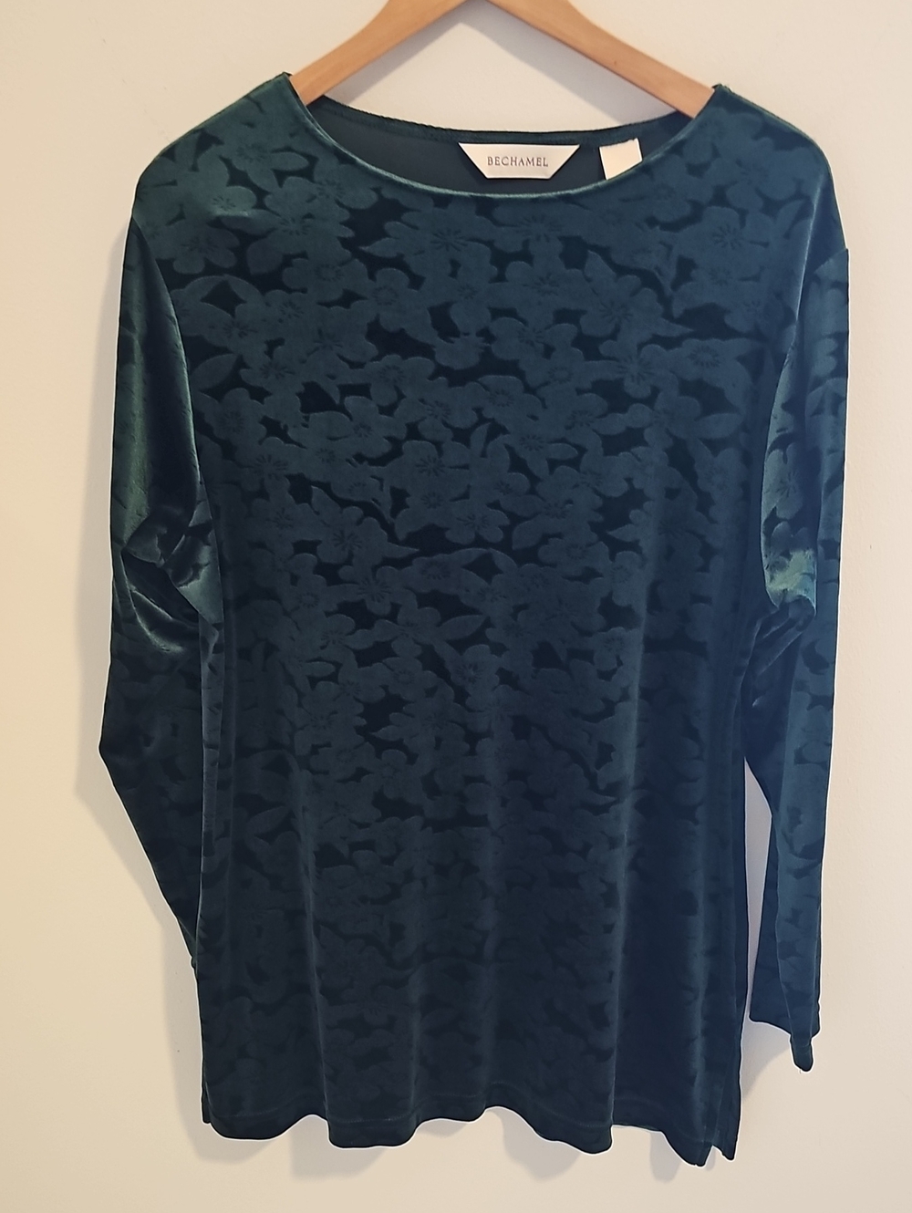 Bechamel Women's Emerald Green Velvet Long-Sleeve Top. Size Large Pop Over.